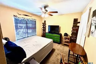 206 Bohman St, Cuero, TX 77954 - Photo 6