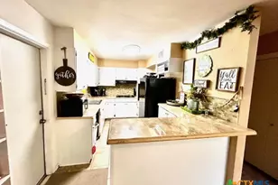 206 Bohman St, Cuero, TX 77954 - Photo 4