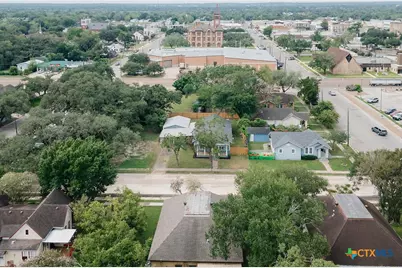 203 E French Street, Cuero, TX 77954 - Photo 4