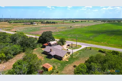 150 Fm 1303, Floresville, TX 78114 - Photo 8