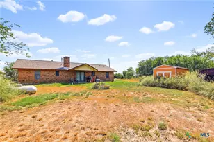 150 Fm 1303, Floresville, TX 78114 - Photo 6