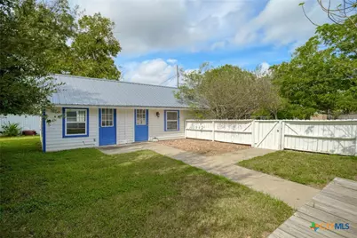 1322 N Avenue F #A, Shiner, TX 77984 - Photo 36