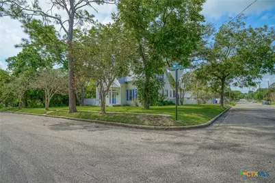 1322 N Avenue F #A, Shiner, TX 77984 - Photo 38