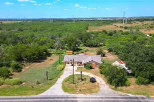 150 Fm 1303, Floresville, TX 78114 - Photo 4