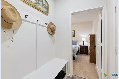 361 Lacey Oak Loop Loop, San Marcos, TX 78666 - Photo 6