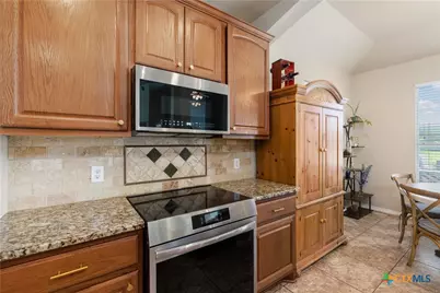 229 Bending Oak, New Braunfels, TX 78132 - Photo 10