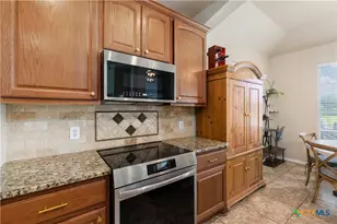 229 Bending Oak, New Braunfels, TX 78132 - Photo 10