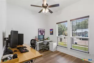 605 S Wheeler St, Victoria, TX 77901 - Photo 18
