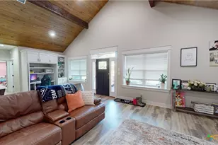 206 Deer Trail Ln, Goliad, TX 77963 - Photo 8