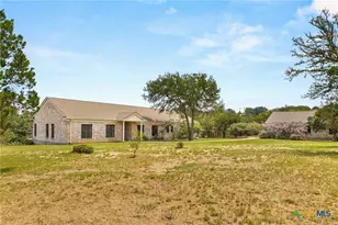 2188 Bretzke Ln, New Braunfels, TX 78132 - Photo 4