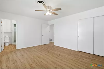 633 Lockener Ave, New Braunfels, TX 78130 - Photo 14