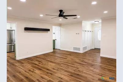 4401 Lacey Circle, Waco, TX 76708 - Photo 10