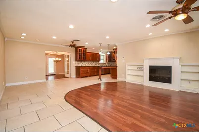 201 Canterbury Lane, Victoria, TX 77904 - Photo 2
