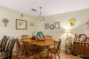 504 Maplewood Dr, Victoria, TX 77901 - Photo 12