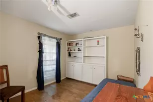 504 Maplewood Dr, Victoria, TX 77901 - Photo 8