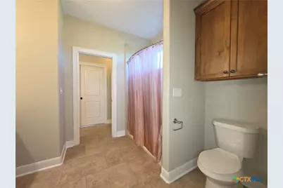 565 E Ward Street, Goliad, TX 77963 - Photo 18