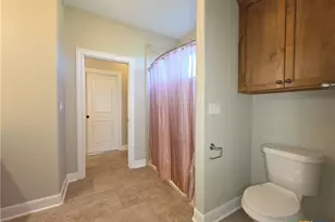 565 E Ward St, Goliad, TX 77963 - Photo 18