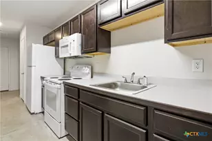 912 S 6th St, Temple, TX 76504 - Photo 8