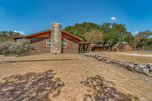 1660 McIver Rd, Canyon Lake, TX 78133 - Photo 4