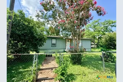1009 Morelos Street, Seguin, TX 78155 - Photo 2