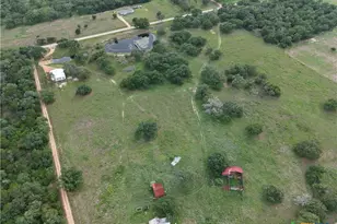 209 Rice Rd, Yoakum, TX 77995 - Photo 8