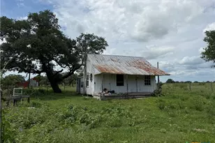 209 Rice Rd, Yoakum, TX 77995 - Photo 36