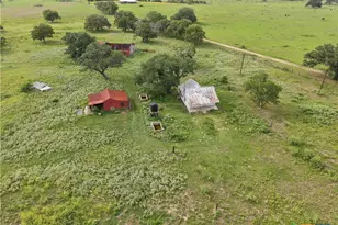 209 Rice Rd, Yoakum, TX 77995 - Photo 40