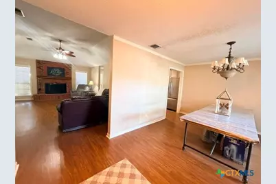 104 Hamlet Court, Victoria, TX 77901 - Photo 2