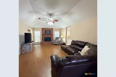 104 Hamlet Court, Victoria, TX 77901 - Photo 4