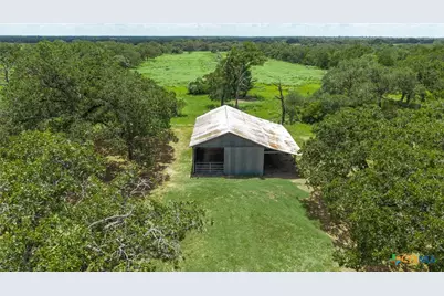 1130 County Road 1G, Hallettsville, TX 77964 - Photo 6