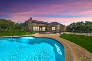 200 Texas Country Dr, New Braunfels, TX 78132 - Photo 4