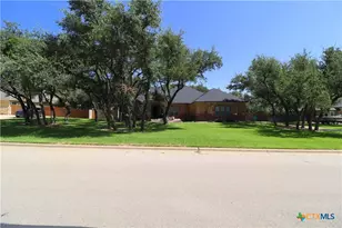403 Roca Trl, Belton, TX 76513 - Photo 2