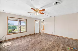 39 Woods Rd, Port Lavaca, TX 77979 - Photo 16
