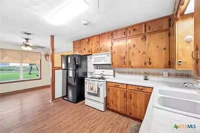 39 Woods Road, Port Lavaca, TX 77979 - Photo 22