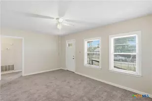 1007 S 51st St, Temple, TX 76504 - Photo 8
