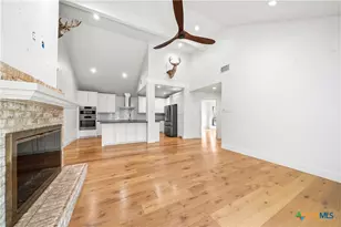 1234 Bluff Creek Cir, New Braunfels, TX 78130 - Photo 20