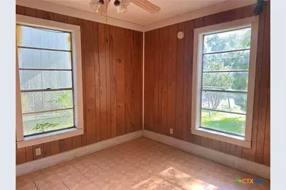 1503 Lova Drive, Victoria, TX 77901 - Photo 4