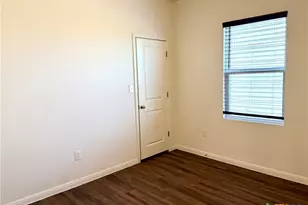 360 Bell Rings Dr, Jarrell, TX 76537 - Photo 8
