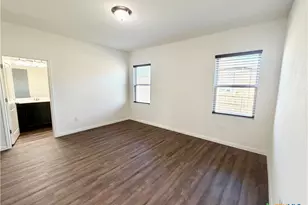 360 Bell Rings Dr, Jarrell, TX 76537 - Photo 6