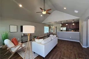 1071 Skyline Dr, Canyon Lake, TX 78133 - Photo 4