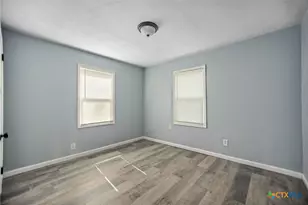 1610 E Rosebud Ave, Victoria, TX 77901 - Photo 18