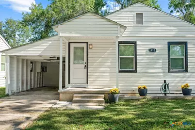 1610 E Rosebud Avenue, Victoria, TX 77901 - Photo 1