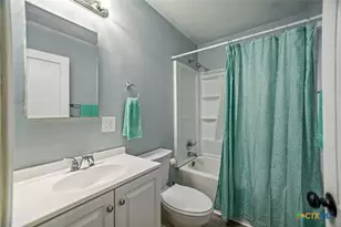 1610 E Rosebud Ave, Victoria, TX 77901 - Photo 16