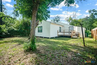 1610 E Rosebud Avenue, Victoria, TX 77901 - Photo 4