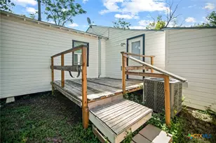 1610 E Rosebud Ave, Victoria, TX 77901 - Photo 4