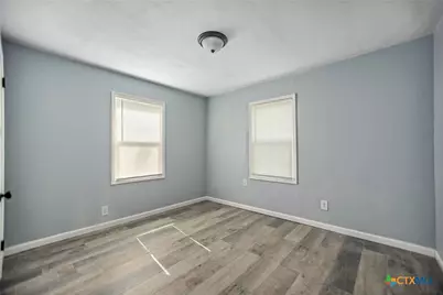 1610 E Rosebud Avenue, Victoria, TX 77901 - Photo 18