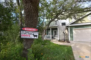 626 April Dr, Canyon Lake, TX 78133 - Photo 2