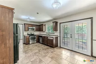 7273 Woodlake Cir, Belton, TX 76513 - Photo 8