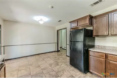 7273 Woodlake Circle, Belton, TX 76513 - Photo 10