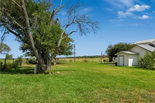 2520 Co Rd 232, Gonzales, TX 78629 - Photo 38
